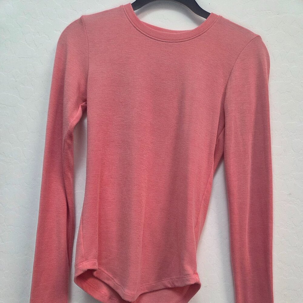 Womans American Eagle Coral Small Trendy Long Sleeve‎ Top